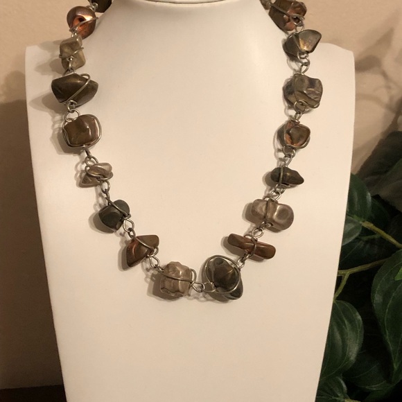 ABRA silver tone wire wrapped nugget necklace - Picture 3 of 6